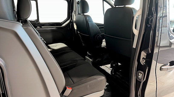 Renault Trafic 8 of 9