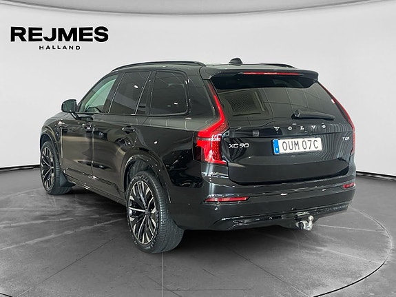 Volvo XC90 2 of 15