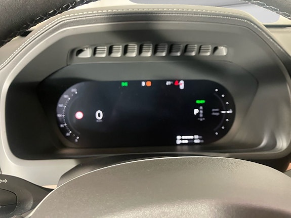Volvo XC90 12 of 15