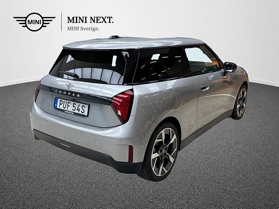MINI Cooper E 5 of 15