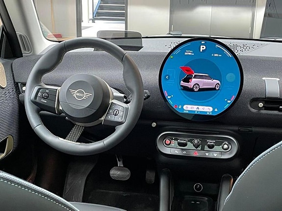 MINI Cooper E 8 of 15
