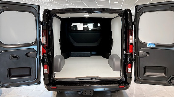 Renault Trafic 5 of 9