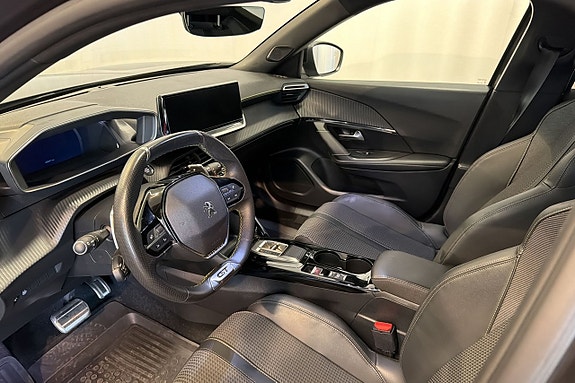 Peugeot 2008 5 of 8