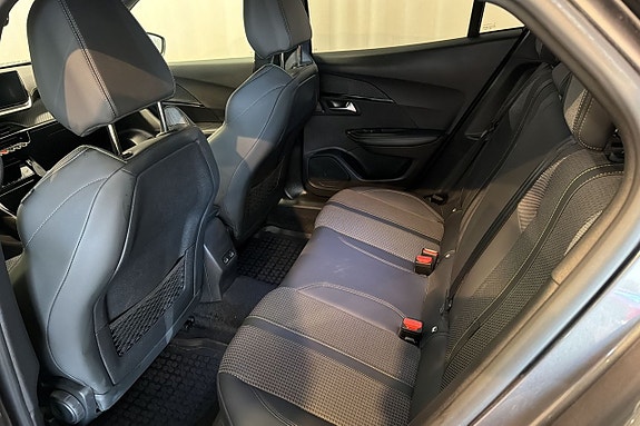 Peugeot 2008 7 of 8