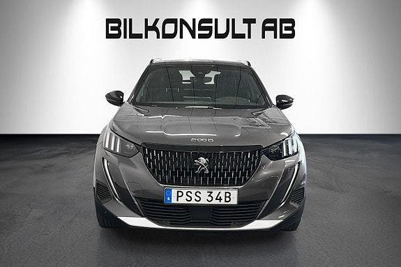 Peugeot 2008 2 of 8
