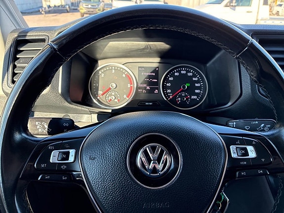 Volkswagen Crafter 12 of 17