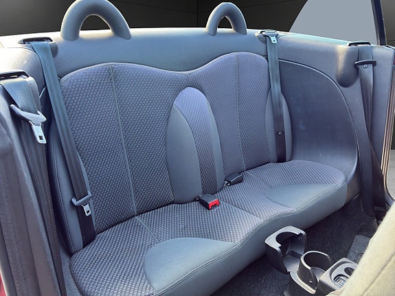 Nissan Micra C+C 18 of 18