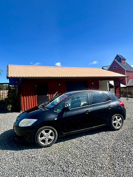 Toyota Auris 4 of 8