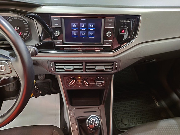 Volkswagen Polo 8 of 13