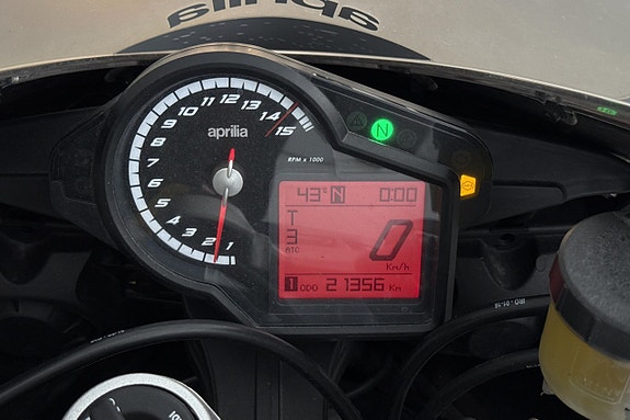 aprilia RSV4 1000RR Motorcykel 7 of 13