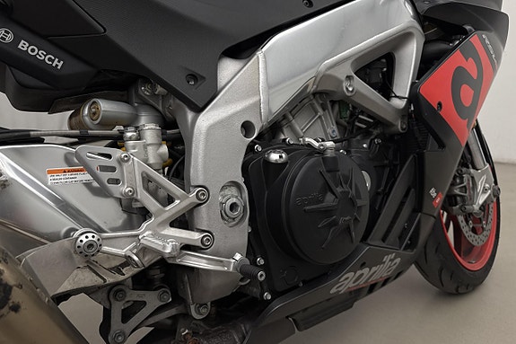 aprilia RSV4 1000RR Motorcykel 10 of 13