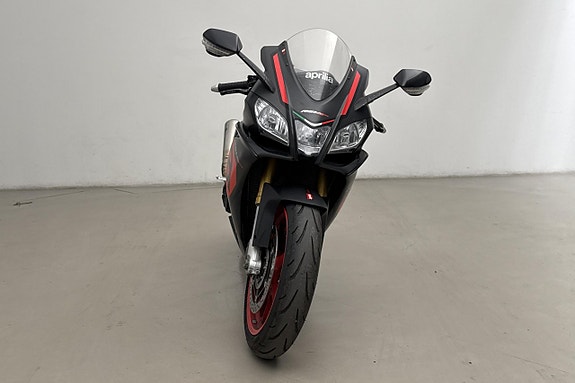 aprilia RSV4 1000RR Motorcykel 2 of 13