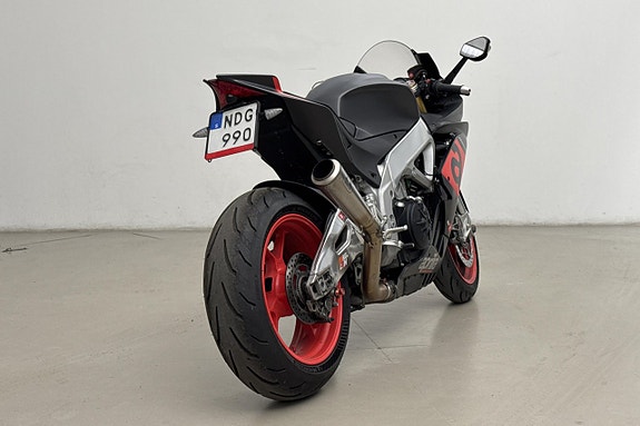 aprilia RSV4 1000RR Motorcykel 8 of 13