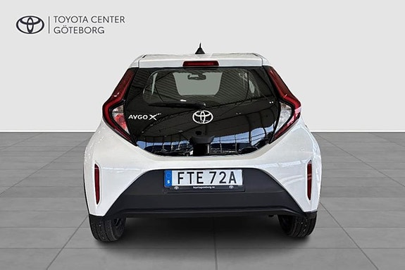 Toyota Aygo X 6 of 12