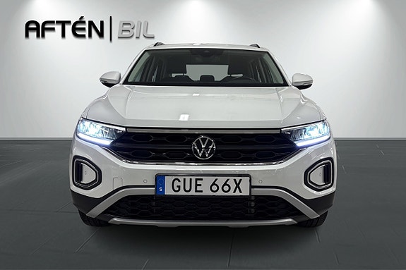 Volkswagen T-Roc 3 of 21