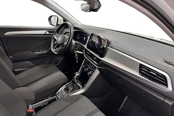 Volkswagen T-Roc 15 of 21
