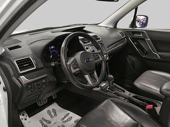 Subaru Forester 13 of 23