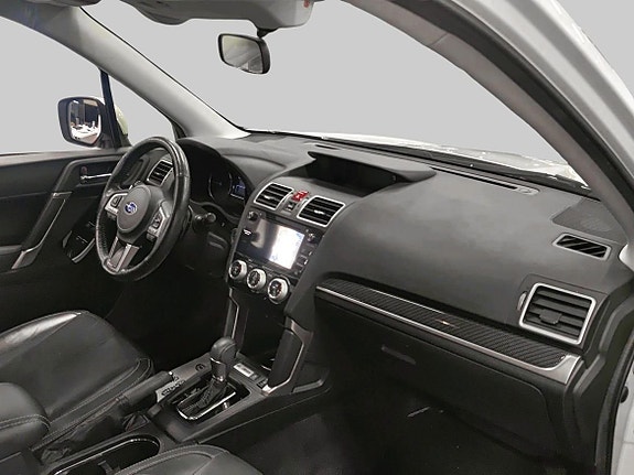 Subaru Forester 9 of 23