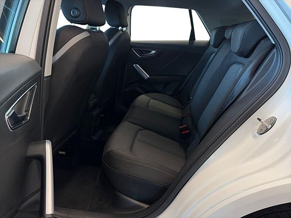 Audi Q2 11 of 12
