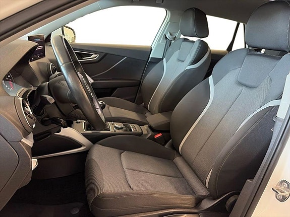 Audi Q2 7 of 12