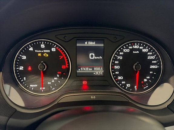 Audi Q2 10 of 12
