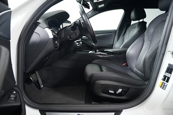 BMW 530e 10 of 23