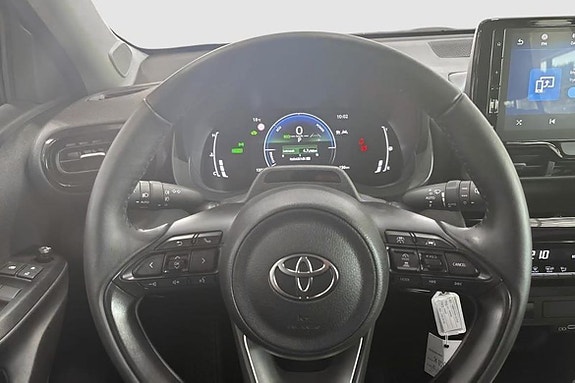 Toyota Yaris Cross 10 of 11