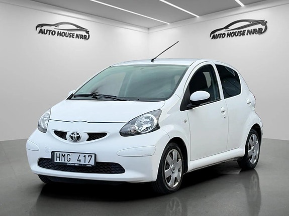 Toyota Aygo 3 of 23