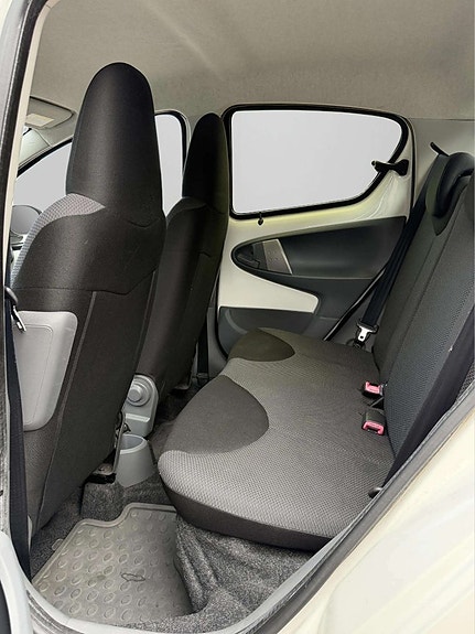 Toyota Aygo 20 of 23