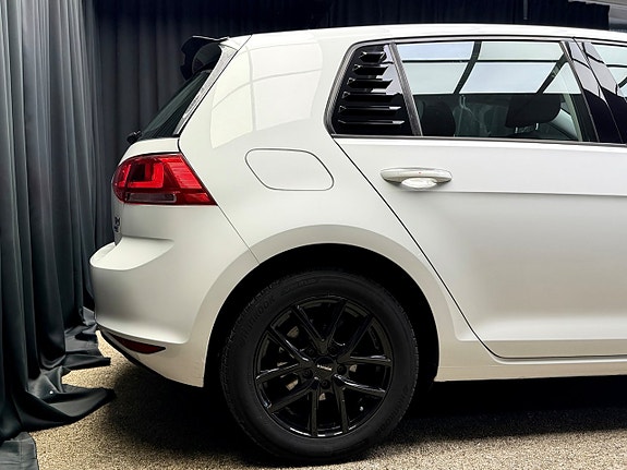 Volkswagen Golf VII 8 of 27