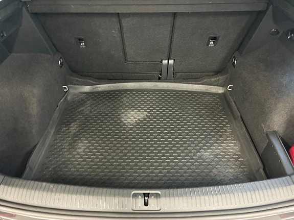 Volkswagen Tiguan 18 of 22