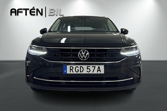 Volkswagen Tiguan 3 of 22