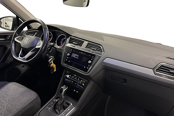 Volkswagen Tiguan 16 of 22