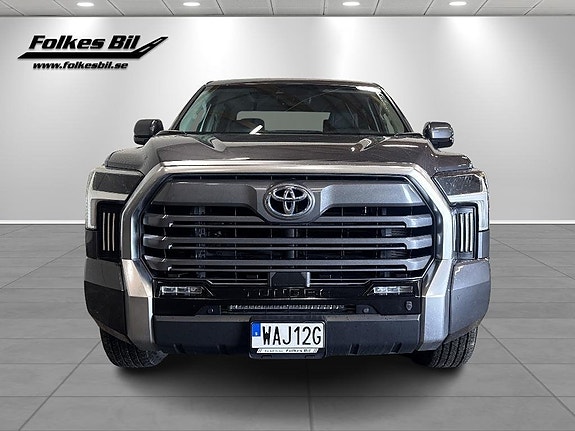 Toyota Tundra 2 of 15