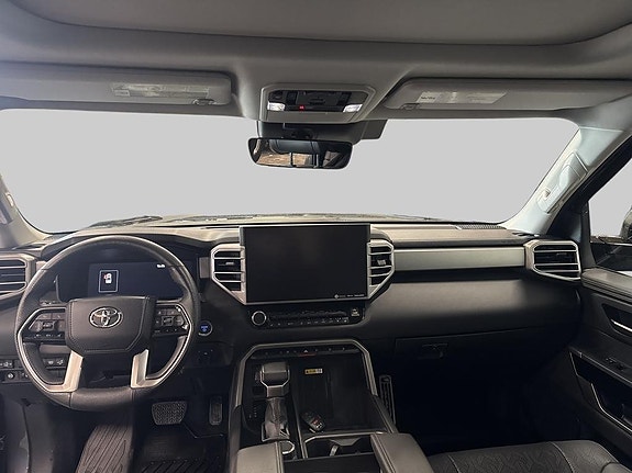 Toyota Tundra 9 of 15