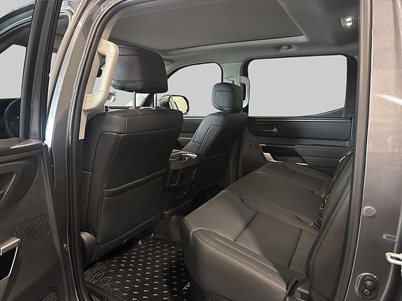 Toyota Tundra 15 of 15