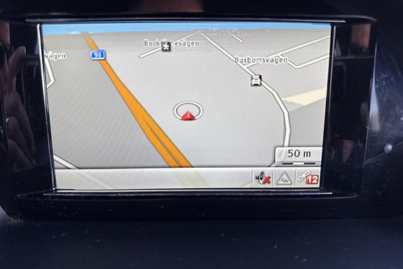 Mercedes-Benz GLK220 10 of 12