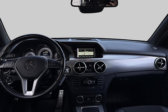 Mercedes-Benz GLK220 7 of 12