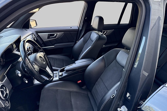 Mercedes-Benz GLK220 8 of 12