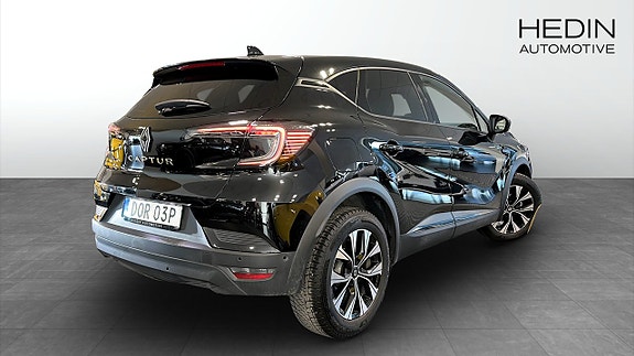 Renault Captur 2 of 10