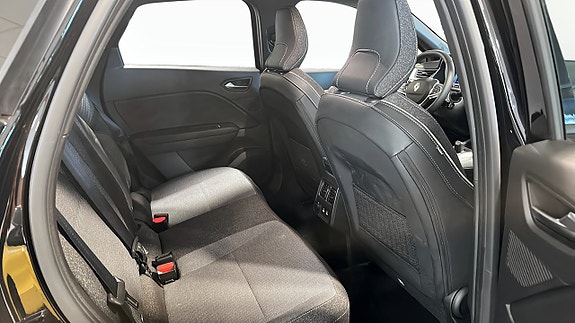 Renault Captur 5 of 10