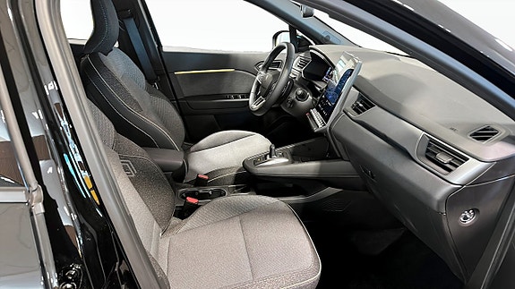 Renault Captur 3 of 10