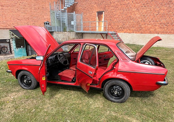 Opel Kadett 3 of 10