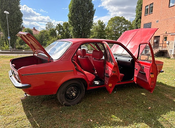 Opel Kadett 4 of 10