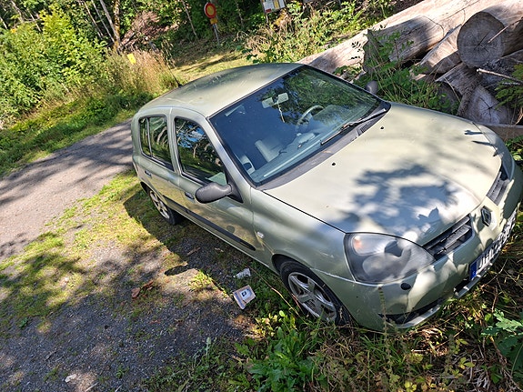 Renault Clio 2 of 4