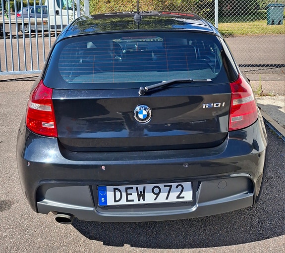 BMW 120i 9 of 9