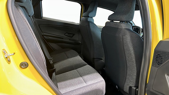 Renault 5 E-Tech 5 of 9