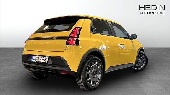Renault 5 E-Tech 2 of 9