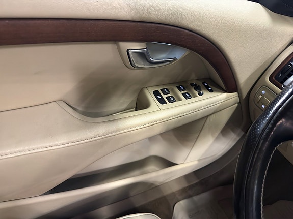 Volvo S80 27 of 30