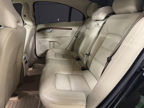 Volvo S80 22 of 30
